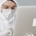 Cyberbezpieczeństwo bez stresu: jak skutecznie bronić się przed atakami w sieci