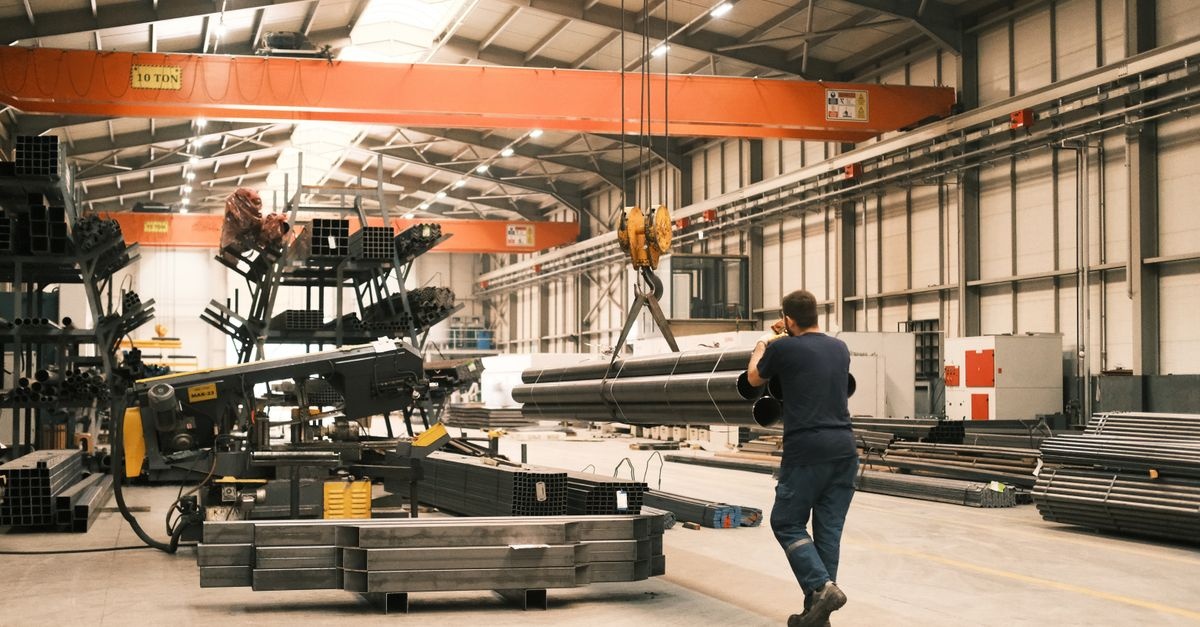 Jak usprawnić łańcuch dostaw do produkcji i przyspieszyć realizację zamówień?