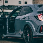 Ciche i szczelne auto przez cały rok: jak zadbać o uszczelnienie drzwi samochodu