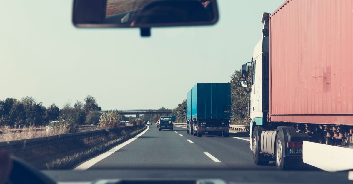 Jak sprawdzić podwykonawcę transportowego i uniknąć kosztownych wpadek? Praktyczny poradnik weryfikacji krok po kroku