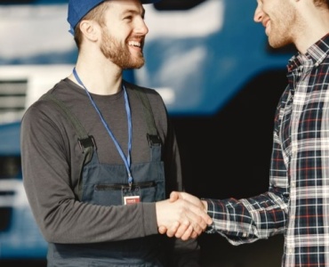 Partner w transporcie na lata: jak zbudować niezawodną współpracę z przewoźnikiem i zyskać spokój w logistyce