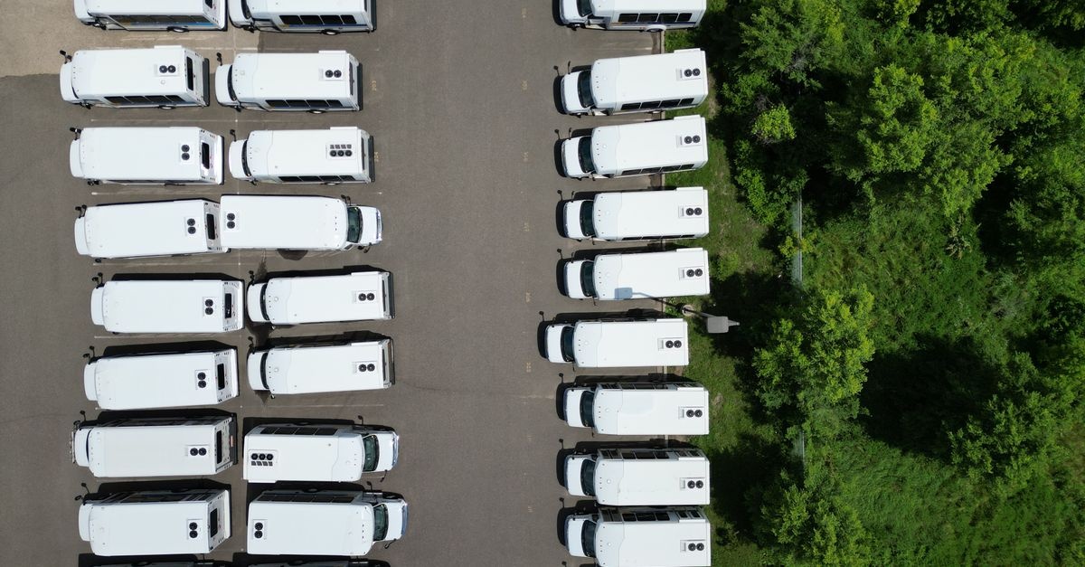 Bezpieczna flota pod kontrolą: jak wykorzystać alarmy flotowe w praktyce?